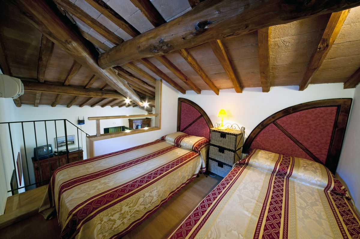 Hawk Apartment -  Vacation House San Gimignano 4