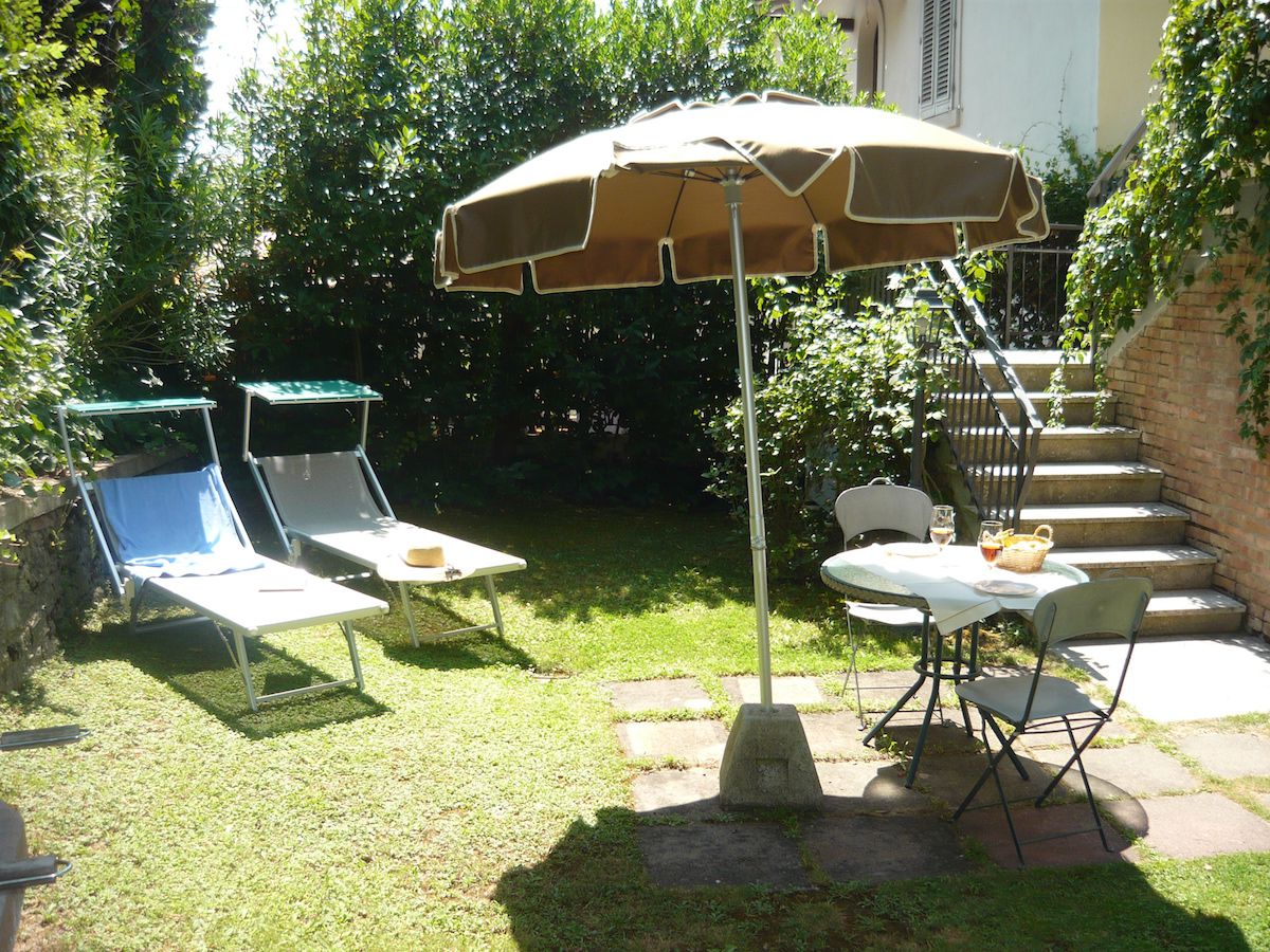 Robin Apartment - Farmhouse with pool in San Gimignano 14